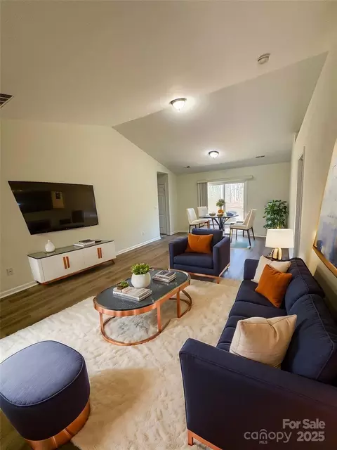 6748 Sullins Rd, Charlotte, NC 28214