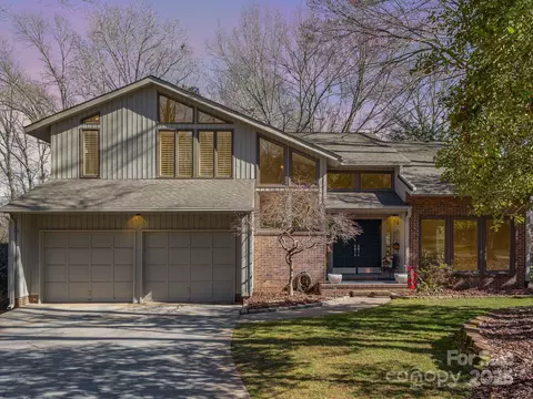 5213 Wood Lake Dr, Belmont, NC 28012