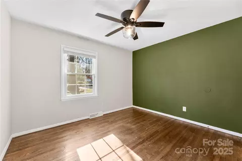 Bedroom - 2500 Danforth Ln, Charlotte, NC 28208 photo 3 of 6