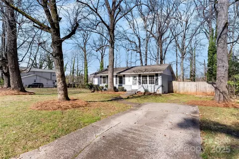 Other - 2500 Danforth Ln, Charlotte, NC 28208 photo 1 of 8
