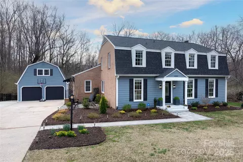4000 Bridgewood Ln, Charlotte, NC 28226