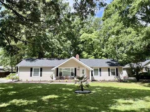 1937 Hickory Dr, Lancaster, SC 29720