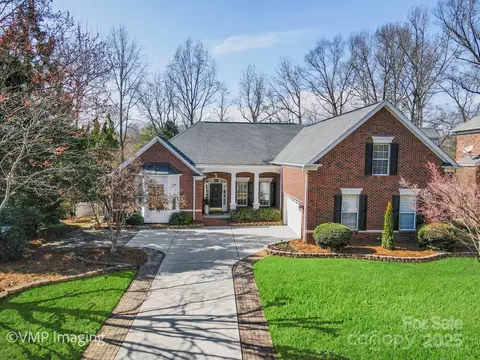 9435 Devonshire Dr, Huntersville, NC 28078