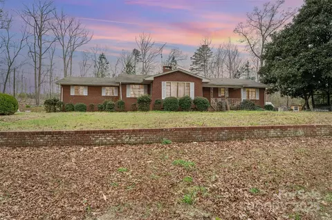 1224 Nc Hwy 2427 E Hwy E, Biscoe, NC 27209