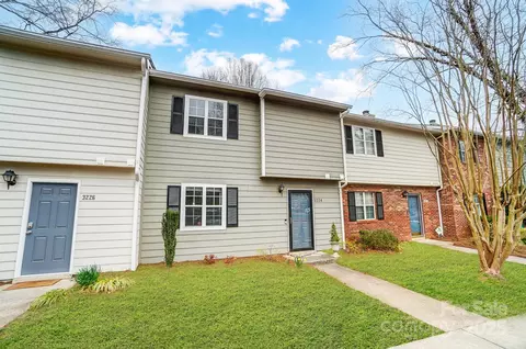 3224 Heathstead Pl, Charlotte, NC 28210