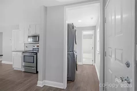Entry Way - 205 Buffalo St, Buffalo, SC 29321 photo 1 of 1
