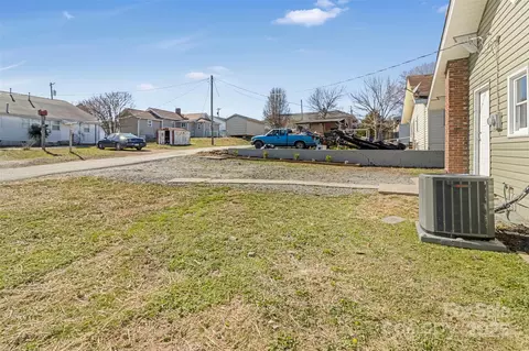 Exterior - 205 Buffalo St, Buffalo, SC 29321 photo 9 of 9