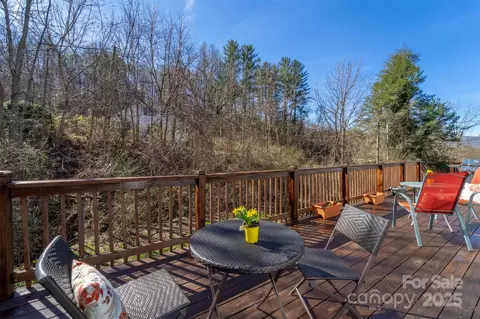 Exterior - 629 Hillcrest St, Sylva, NC 28779 photo 9 of 14