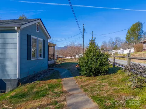 Exterior - 629 Hillcrest St, Sylva, NC 28779 photo 12 of 14