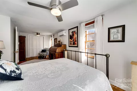Bedroom - 629 Hillcrest St, Sylva, NC 28779 photo 3 of 8