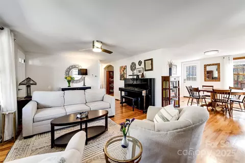 Living - 629 Hillcrest St, Sylva, NC 28779 photo 2 of 4