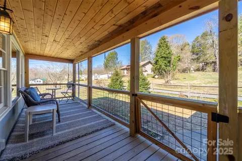 Exterior - 629 Hillcrest St, Sylva, NC 28779 photo 4 of 14