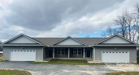 531 Clear Creek Rd, Hendersonville, NC 28792