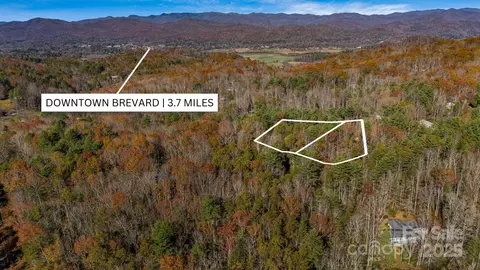 17 Breezewood Circle #17 & 18, Pisgah Forest, NC 28768