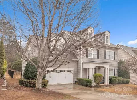 944 Treasure Ct, Fort Mill, SC 29708