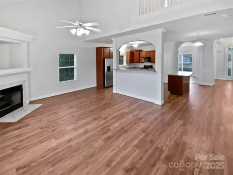 Living - 2802 Eagle View Ln, Monroe, NC 28110 photo 3 of 4