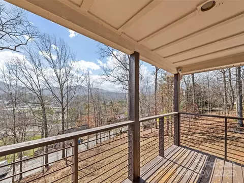 Exterior - 480 Penland St, Clyde, NC 28721 photo 6 of 7