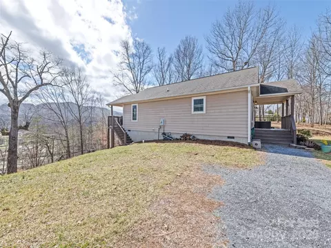 Exterior - 480 Penland St, Clyde, NC 28721 photo 3 of 7