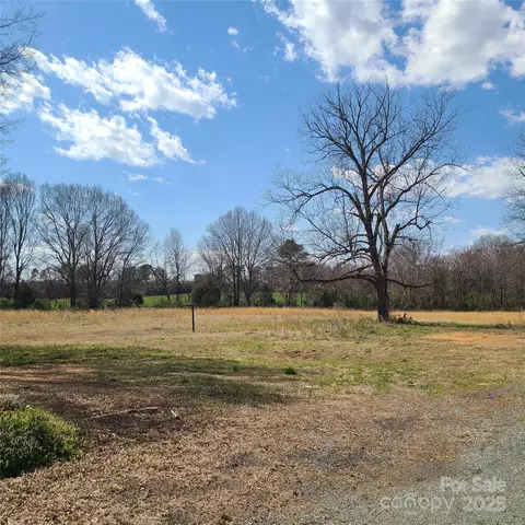 2453 Secrest Shortcut Rd, Monroe, NC 28110 photo 2