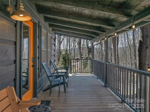 55 Clover Trl, Marshall, NC 28753 photo 3