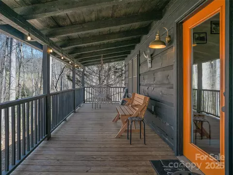 55 Clover Trl, Marshall, NC 28753 photo 6
