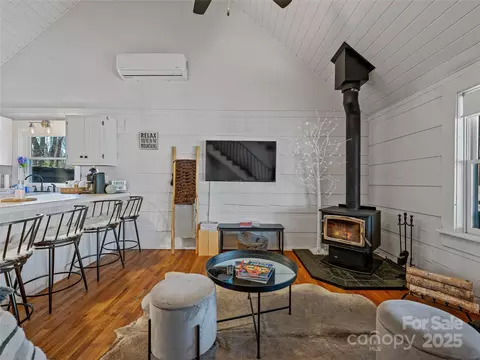 55 Clover Trl, Marshall, NC 28753 photo 10