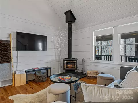 55 Clover Trl, Marshall, NC 28753 photo 11