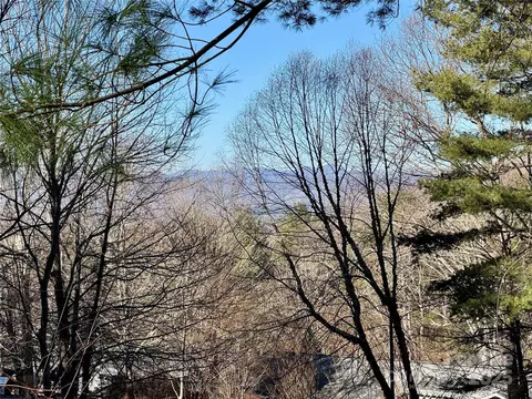 15 Elmwood 161 Ln #161, Asheville, NC 28803