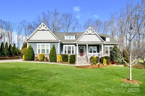 6016 Dogwood Blvd, Kannapolis, NC 28081