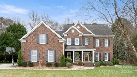 518 Streamside Ln, Waxhaw, NC 28173