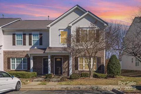10530 Stoneacre Ct, Pineville, NC 28134