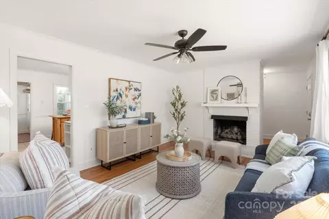 Living - 5435 Farmbrook Dr, Charlotte, NC 28210 photo 3 of 5
