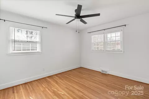 Bedroom - 5435 Farmbrook Dr, Charlotte, NC 28210 photo 3 of 6