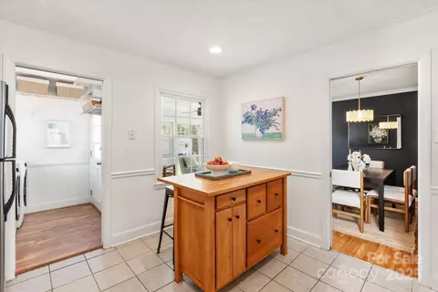 Kitchen - 5435 Farmbrook Dr, Charlotte, NC 28210 photo 1 of 4