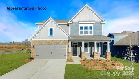7021 Sylvan Retreat Dr, Denver, NC 28037