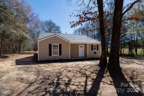 4582 Wylies Mill Rd, Edgemoor, SC 29712