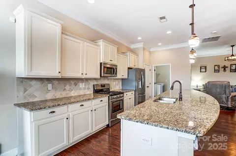 120 Sycamore Dr, Lancaster, SC 29720 photo 3