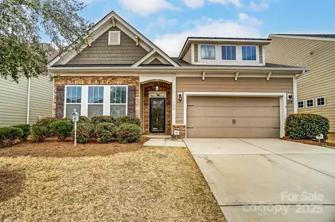 120 Sycamore Dr, Lancaster, SC 29720