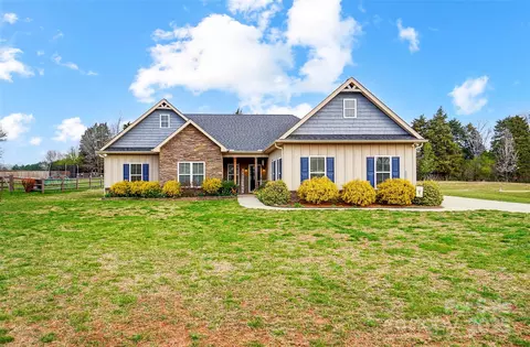 255 Dorothy Dr, China Grove, NC 28023