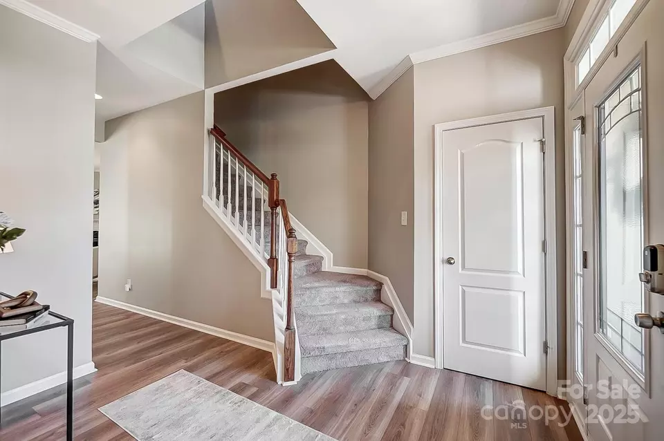 Entry Way - 10153 Elizabeth Crest Ln, Charlotte, NC 28277 photo 5 of 7