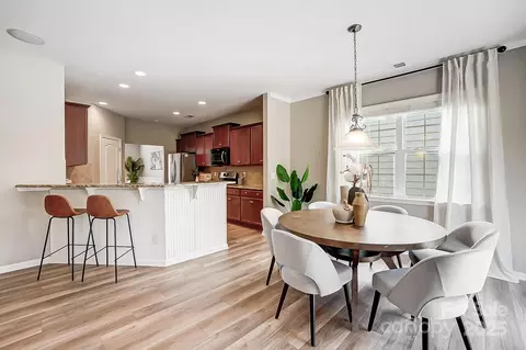 Dining - 10153 Elizabeth Crest Ln, Charlotte, NC 28277 photo 1 of 5
