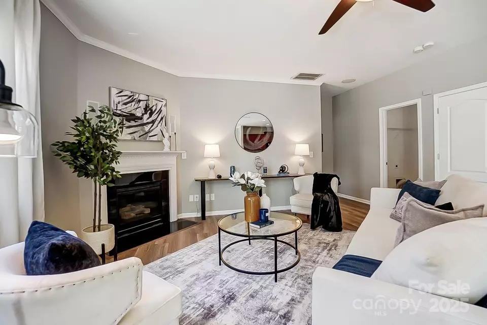 Living - 10153 Elizabeth Crest Ln, Charlotte, NC 28277 photo 1 of 5