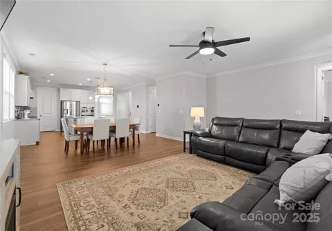 809 Cadence Park Pl, Fort Mill, SC 29708 photo 10