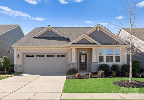 809 Cadence Park Pl, Fort Mill, SC 29708
