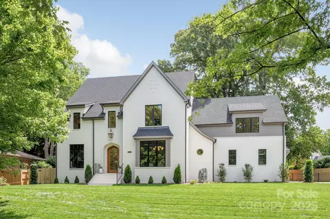 5124 Lansing Dr, Charlotte, NC 28270