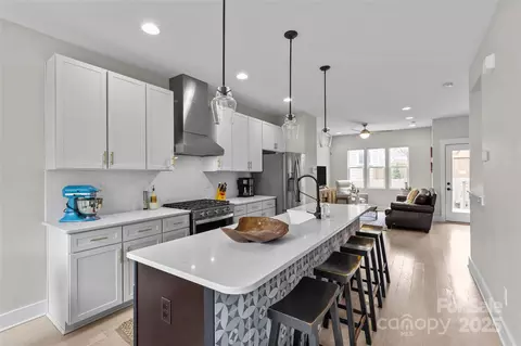 2013 Hamorton Pl, Charlotte, NC 28205
