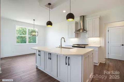 Kitchen - 1906 Maius Dr, Conover, NC 28613 photo 1 of 1