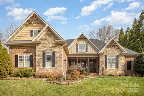 2028 Fitzhugh Ln, Weddington, NC 28104
