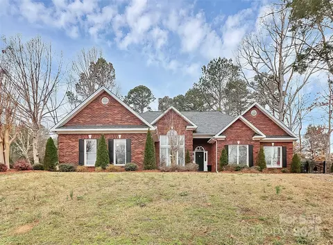 3615 Wild Rose Ct, Matthews, NC 28104