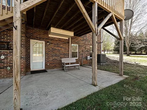 Exterior - 2339 Perry Rd, Denver, NC 28037 photo 5 of 8